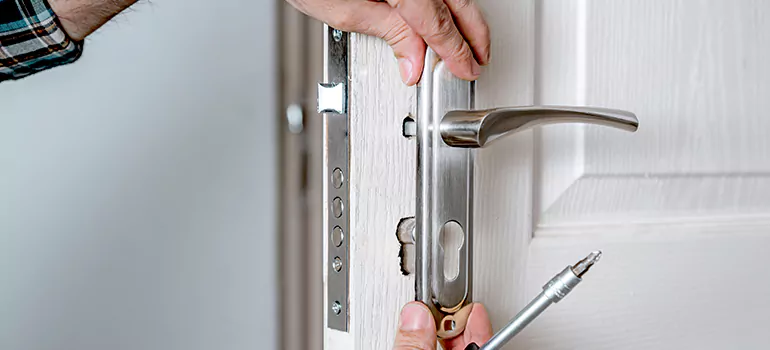Front Door Knob Repair in Clermont, FL